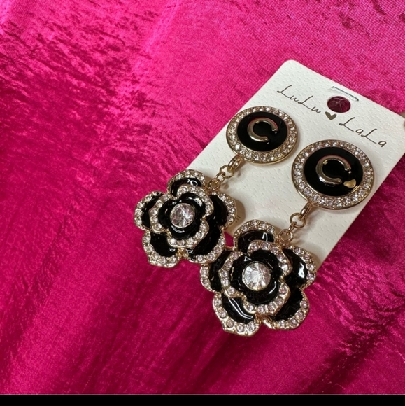 Luxury Camellia Flower Drop Earrings - Picture 2 of 8